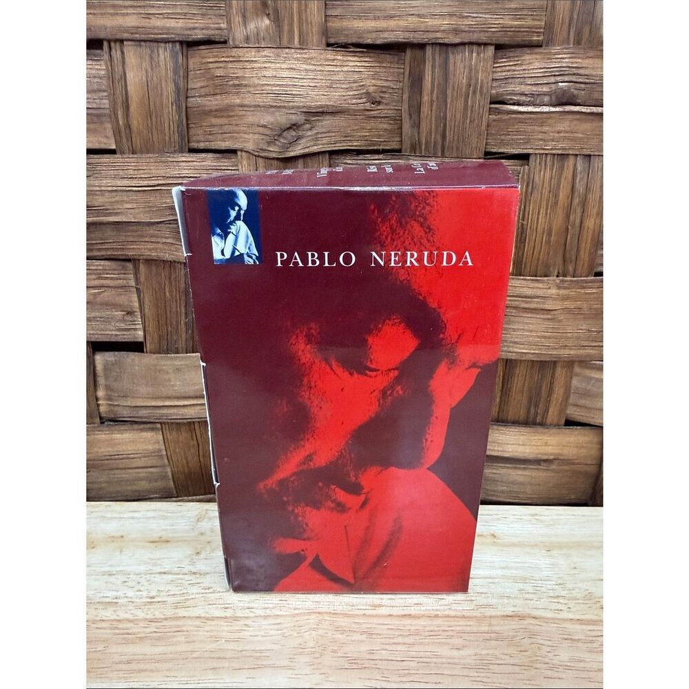 Pablo Neruda Poetry Book Set FRENCH
